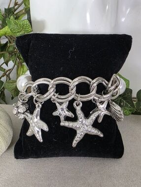 Silver Chain with Pearls and Starfish Seashell Charms Bracelet